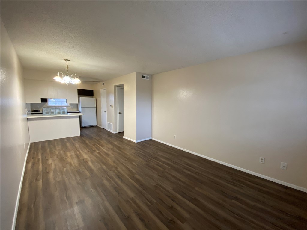 1820 W Twin Springs Street 16