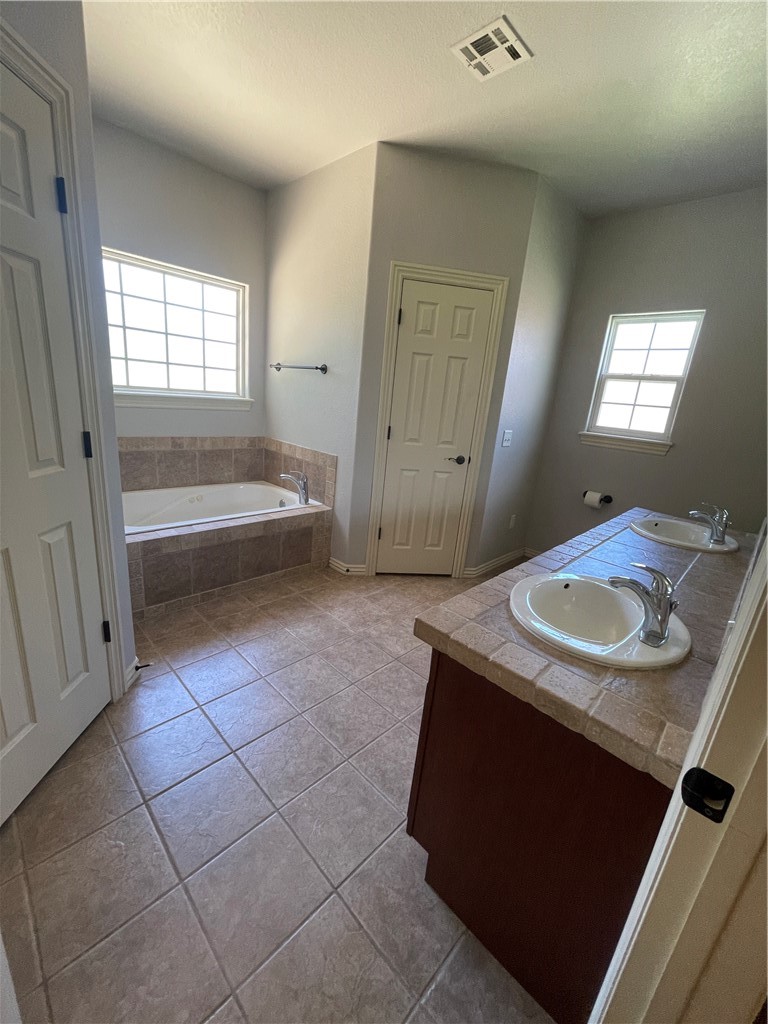 1902 SW Aspen Street