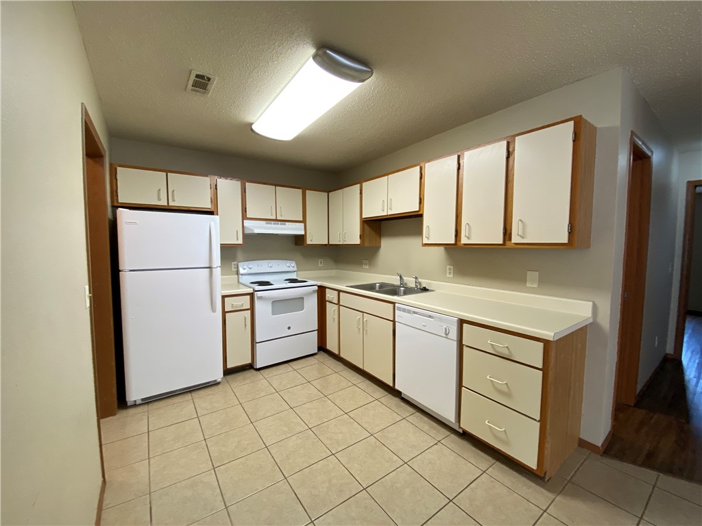 656 W Martha Drive