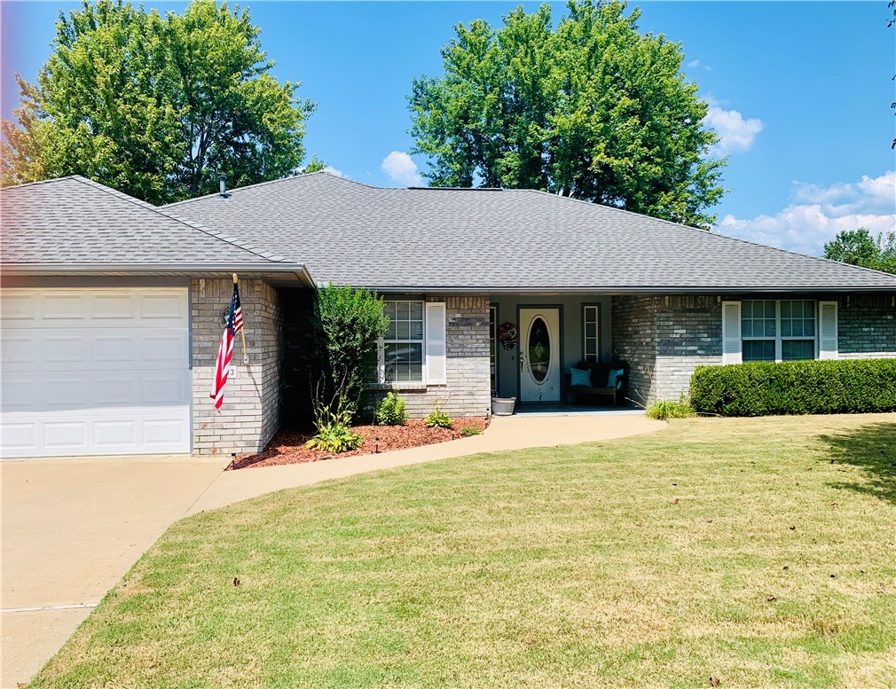 1003 E Dyke Road