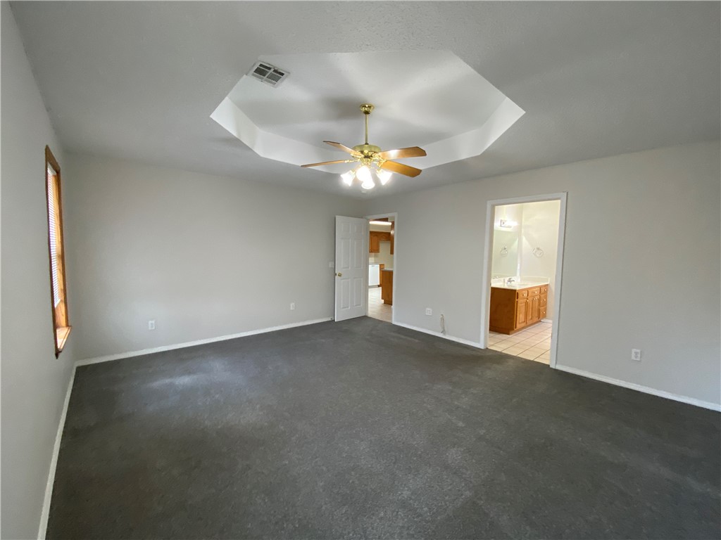 1003 E Dyke Road