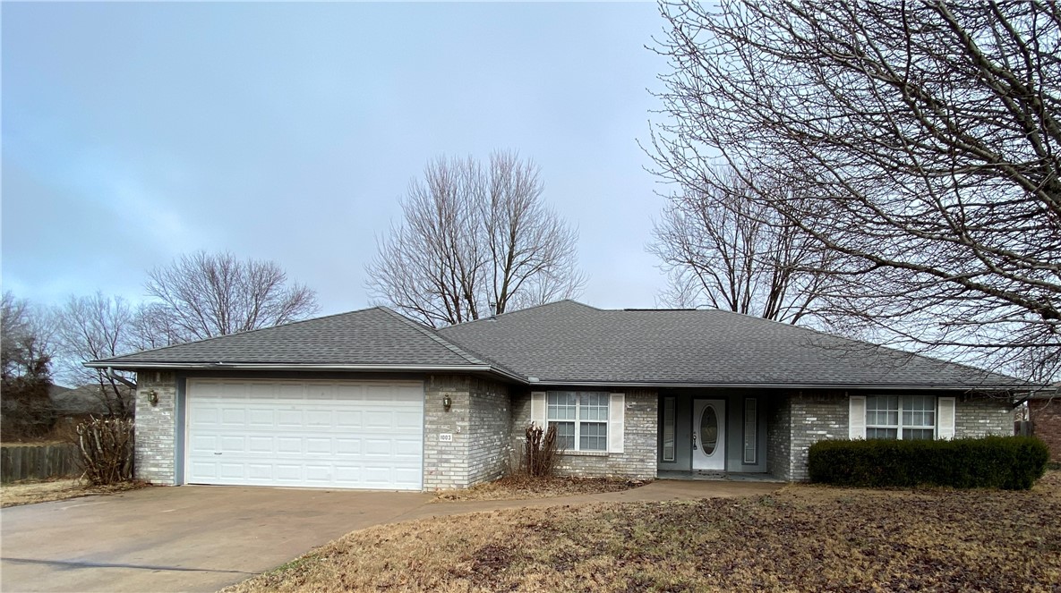 1003 E Dyke Road