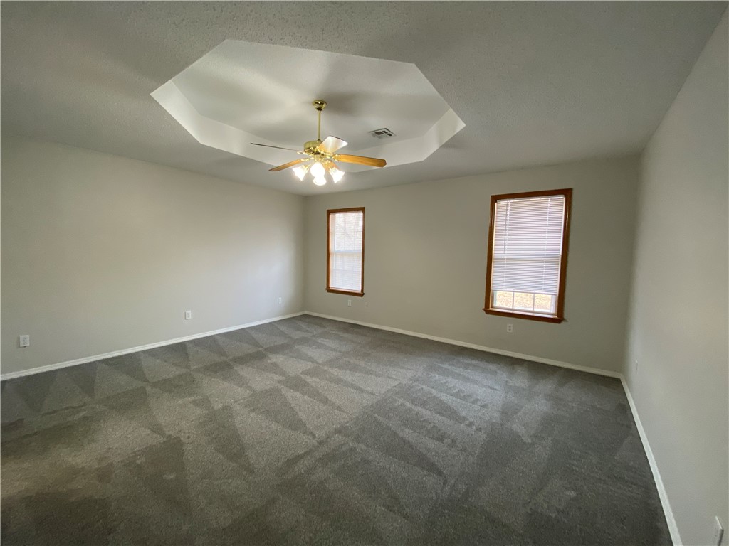 1003 E Dyke Road