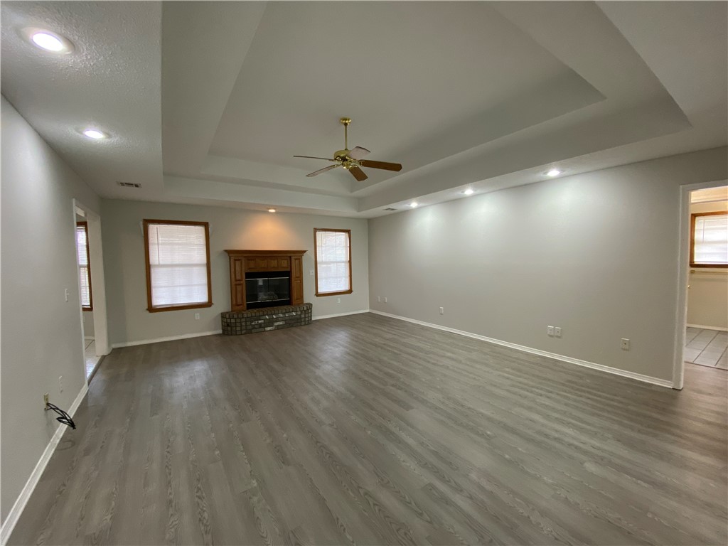 1003 E Dyke Road
