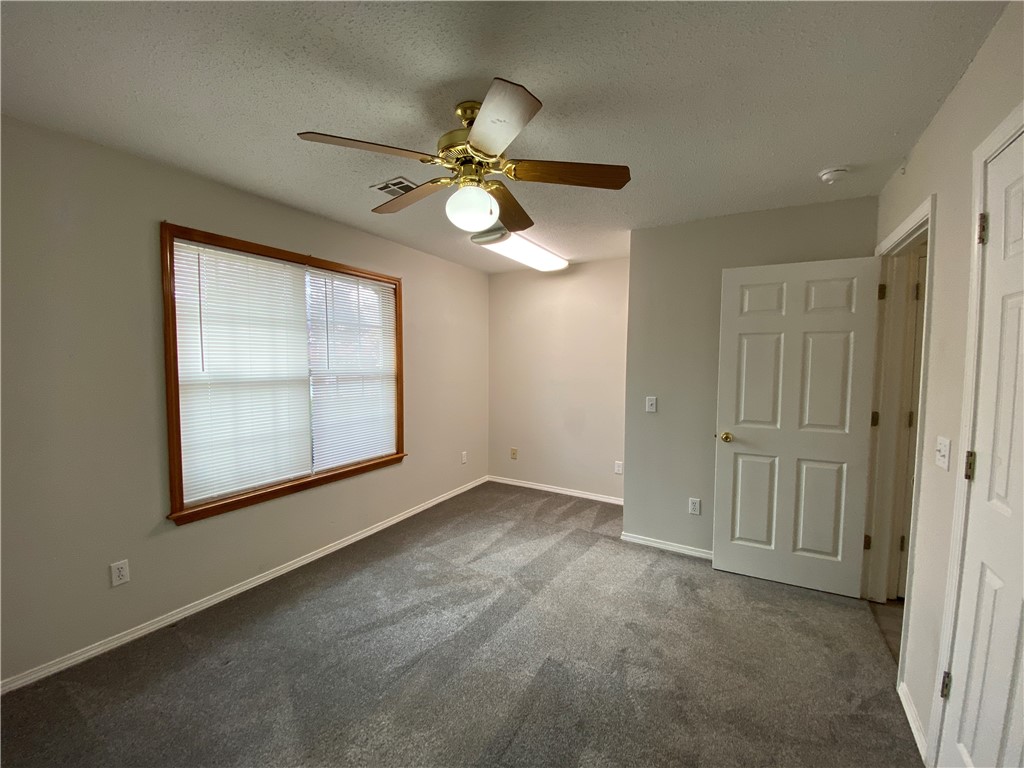 1003 E Dyke Road