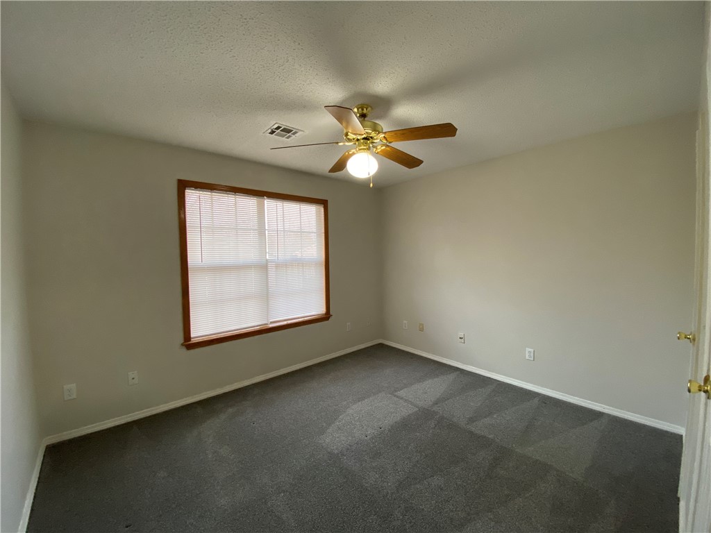 1003 E Dyke Road