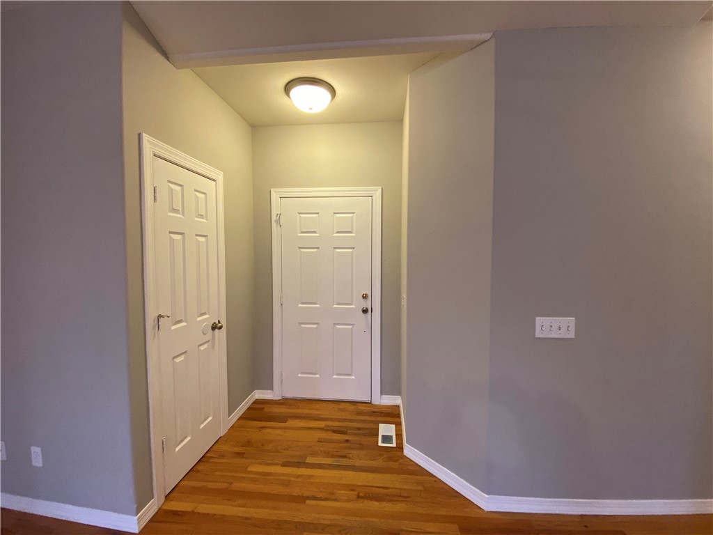 22 Ayton Lane