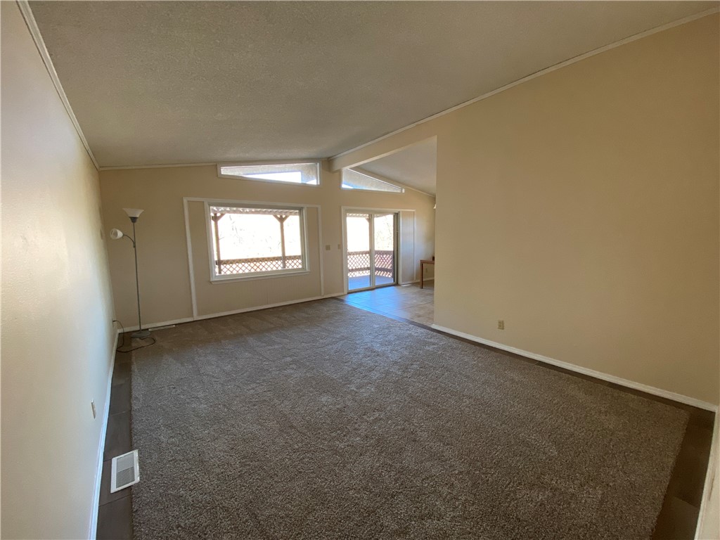 39 Sheneman Drive