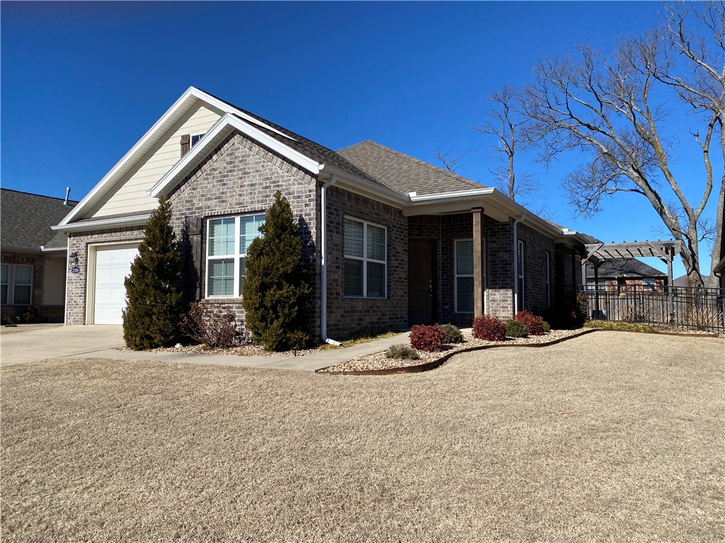 2106 SW Huntwick Avenue