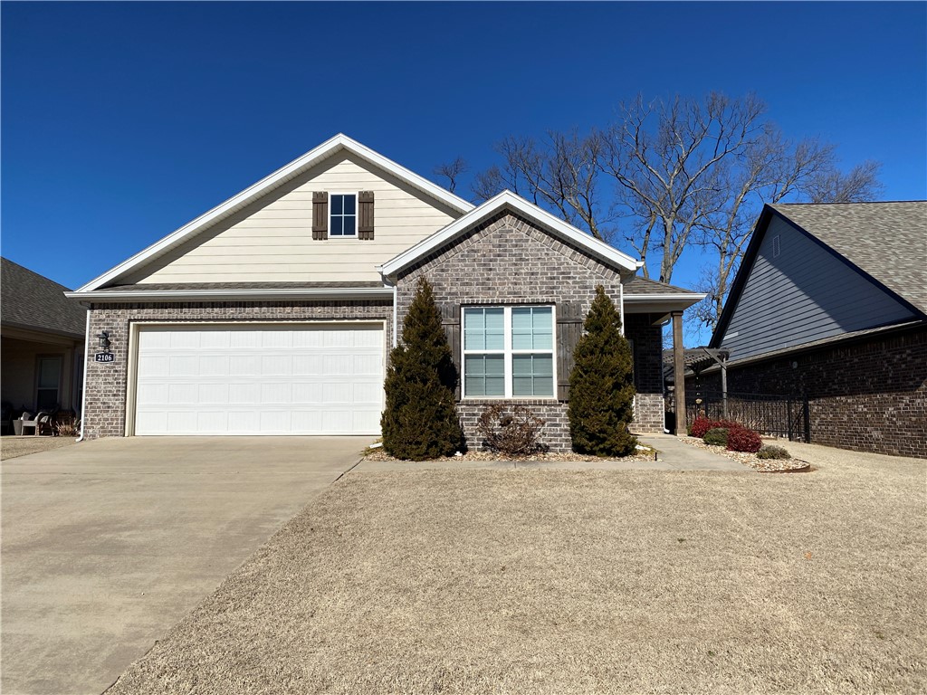 2106 SW Huntwick Avenue