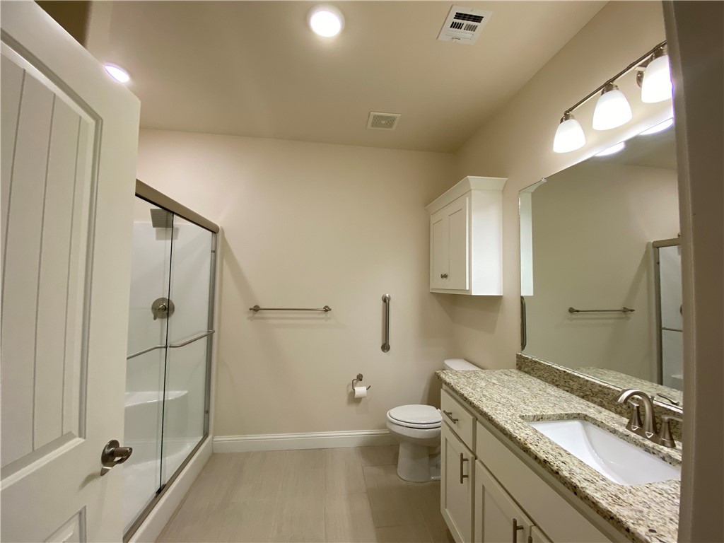 2106 SW Huntwick Avenue