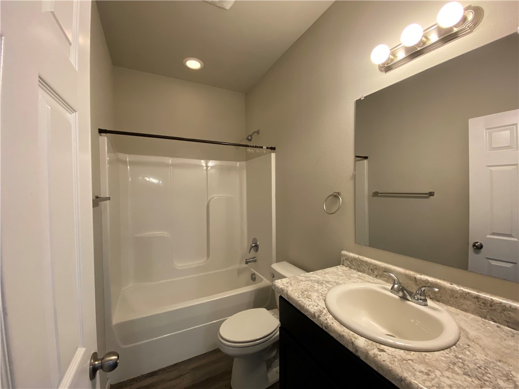 6407 SW Warrington Road