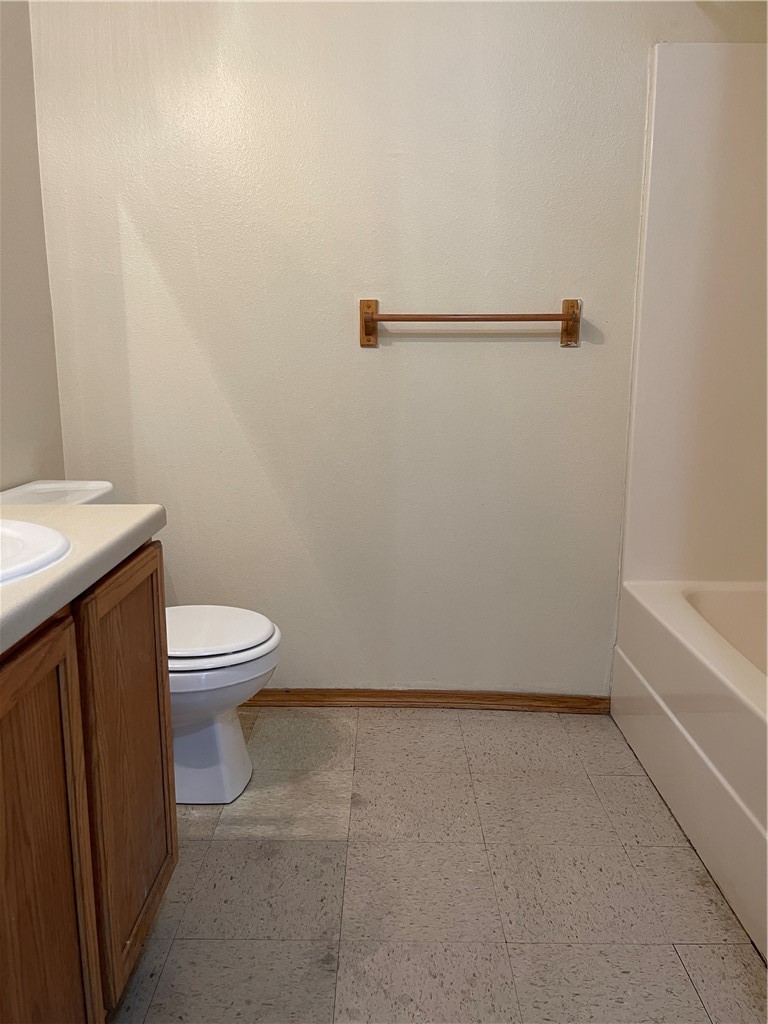 1635 W Neptune Street 8
