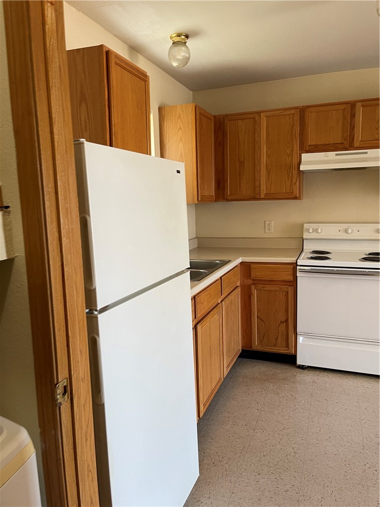 1635 W Neptune Street 8