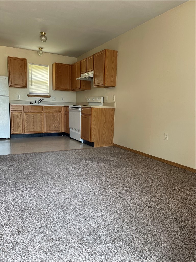 1635 W Neptune Street 8