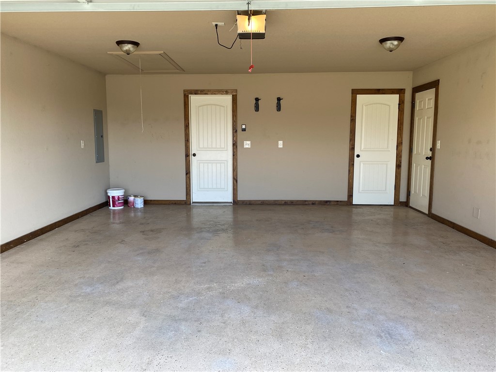 2411 S 11th Place