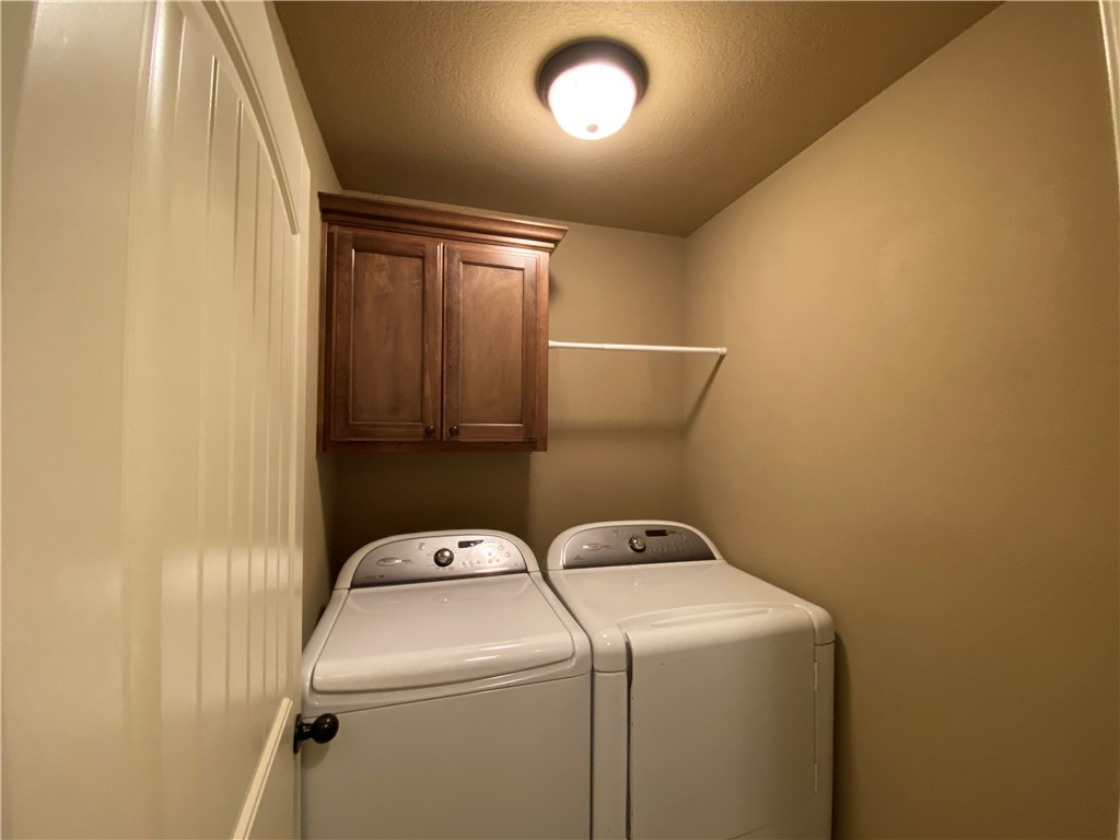 2411 S 11th Place