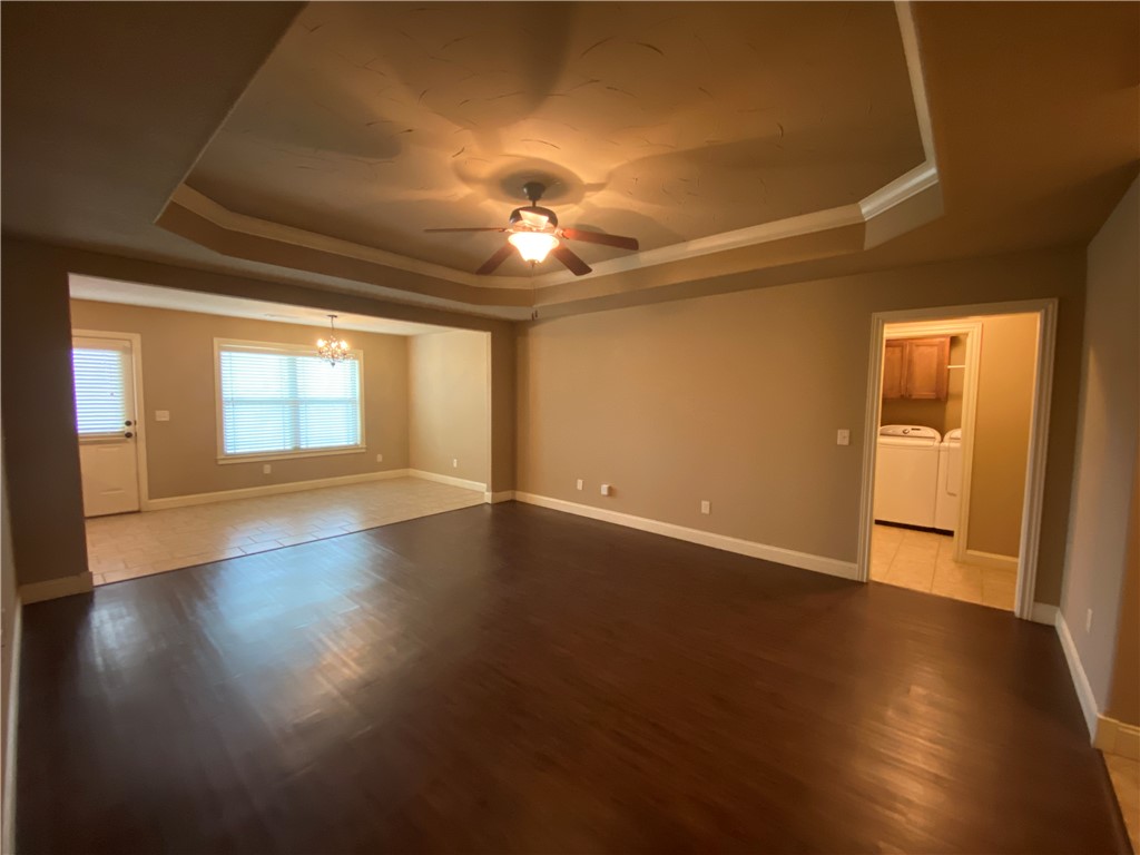 2411 S 11th Place