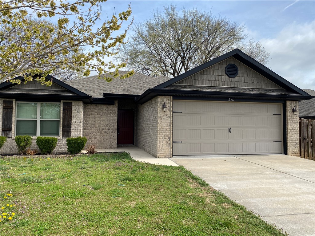 2411 S 11th Place
