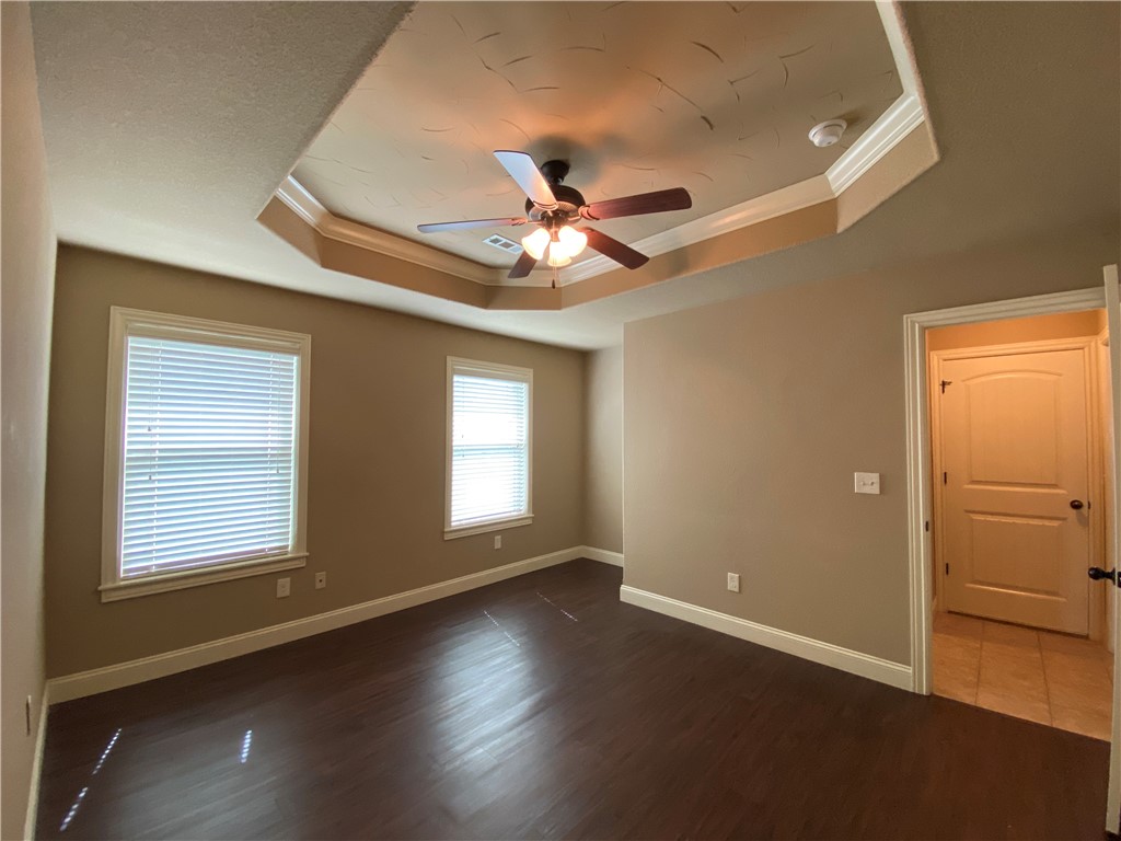 2411 S 11th Place