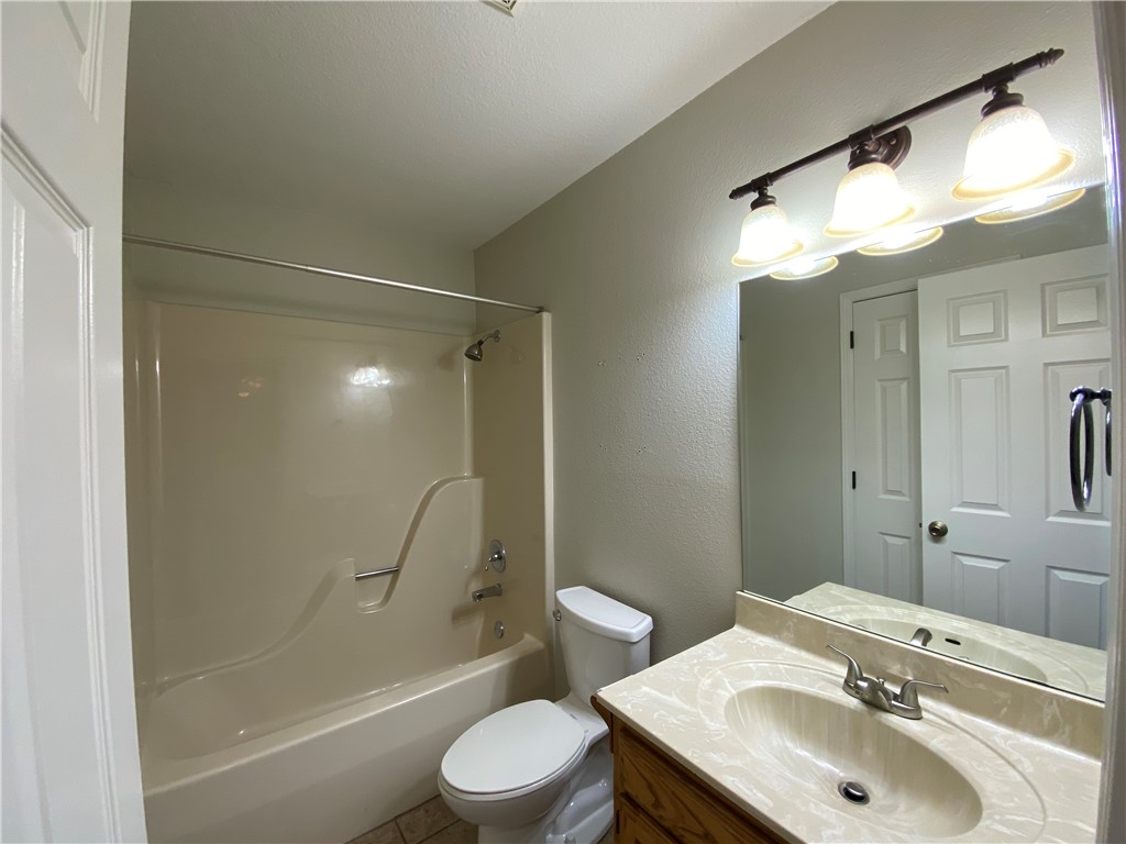 207 Winesap Lane