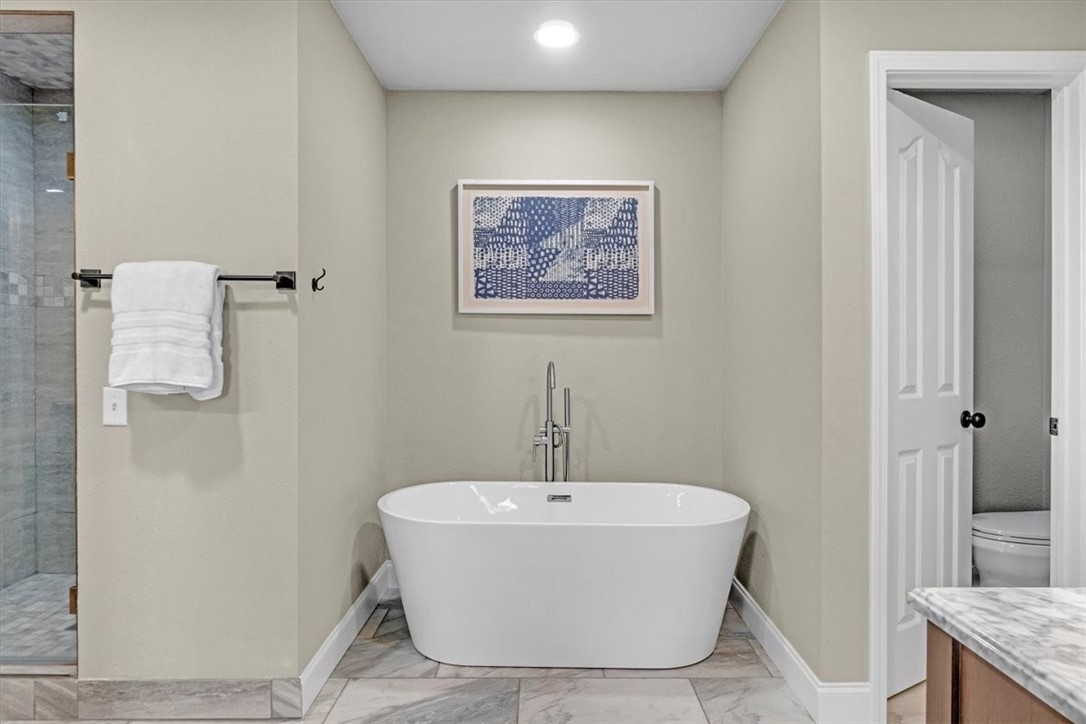 1002 Bobwhite Avenue