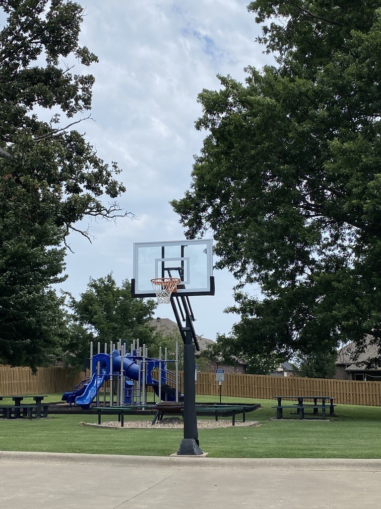 3107 SW Briar Creek Avenue