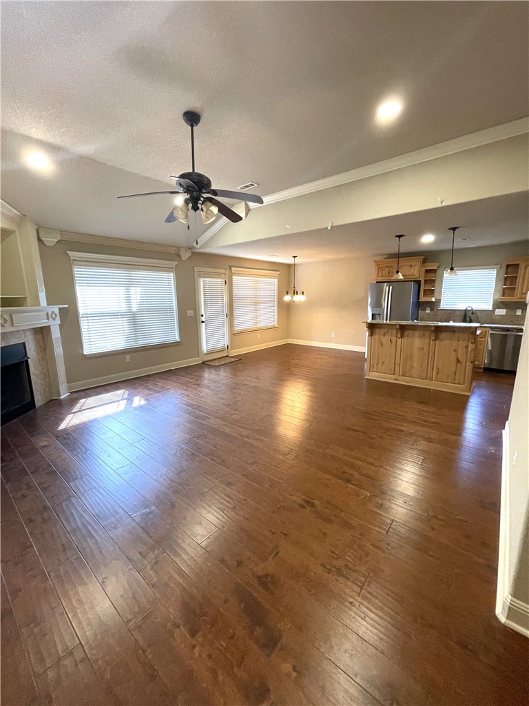 3107 SW Briar Creek Avenue