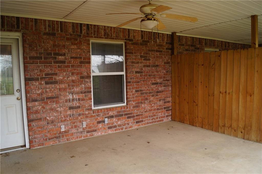 1811 Kinyon Road
