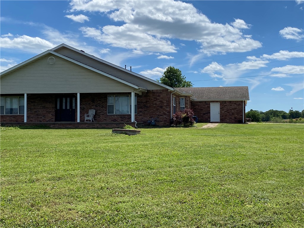 1811 Kinyon Road