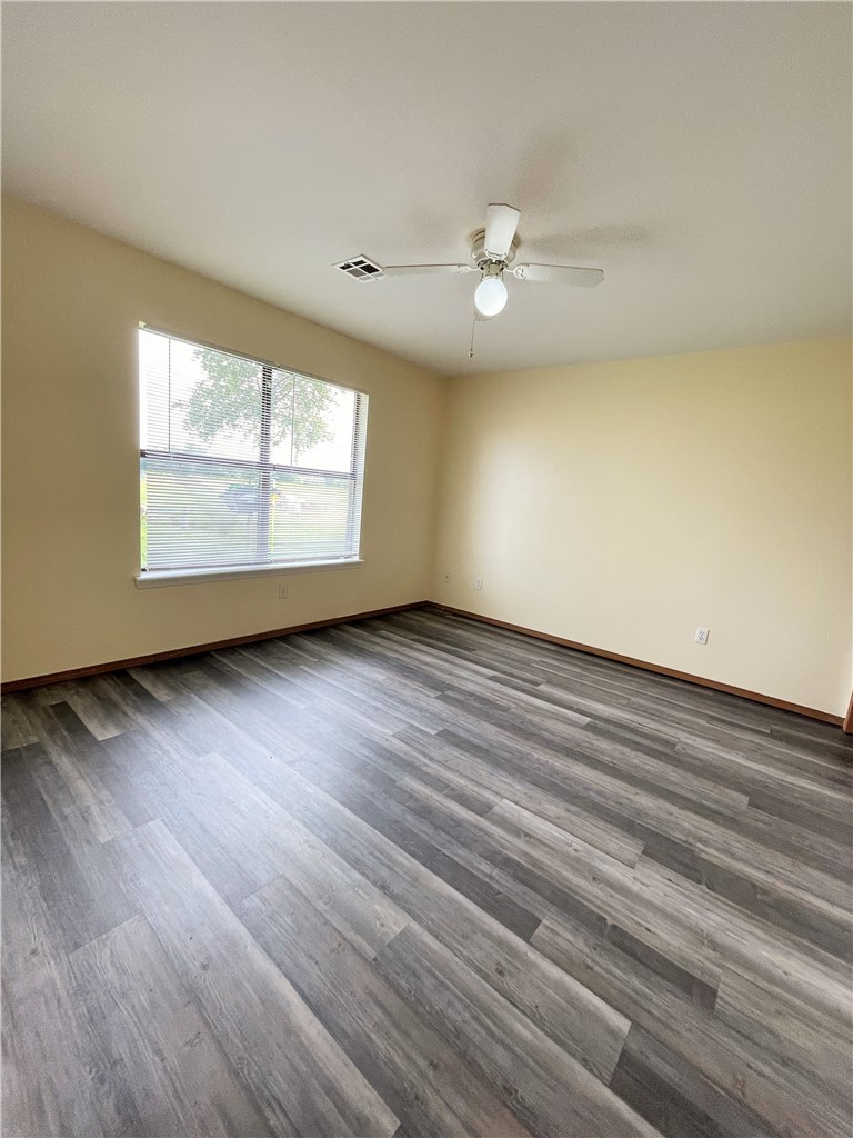 2217 W Roselawn Street