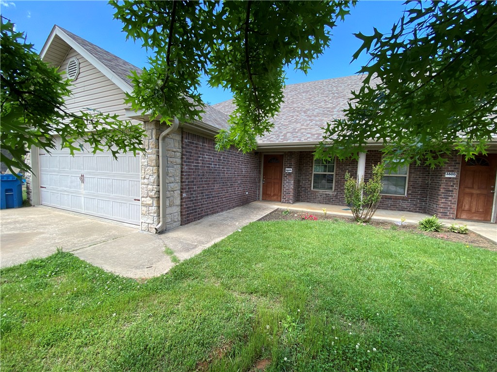 3600 SW Deerfield Boulevard 2