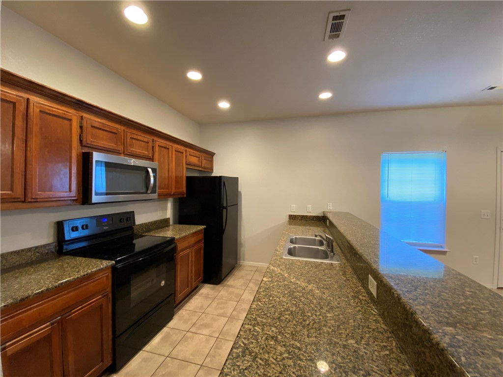 3600 SW Deerfield Boulevard 2