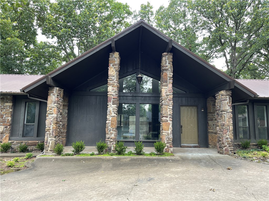 2605 W Magnolia Street