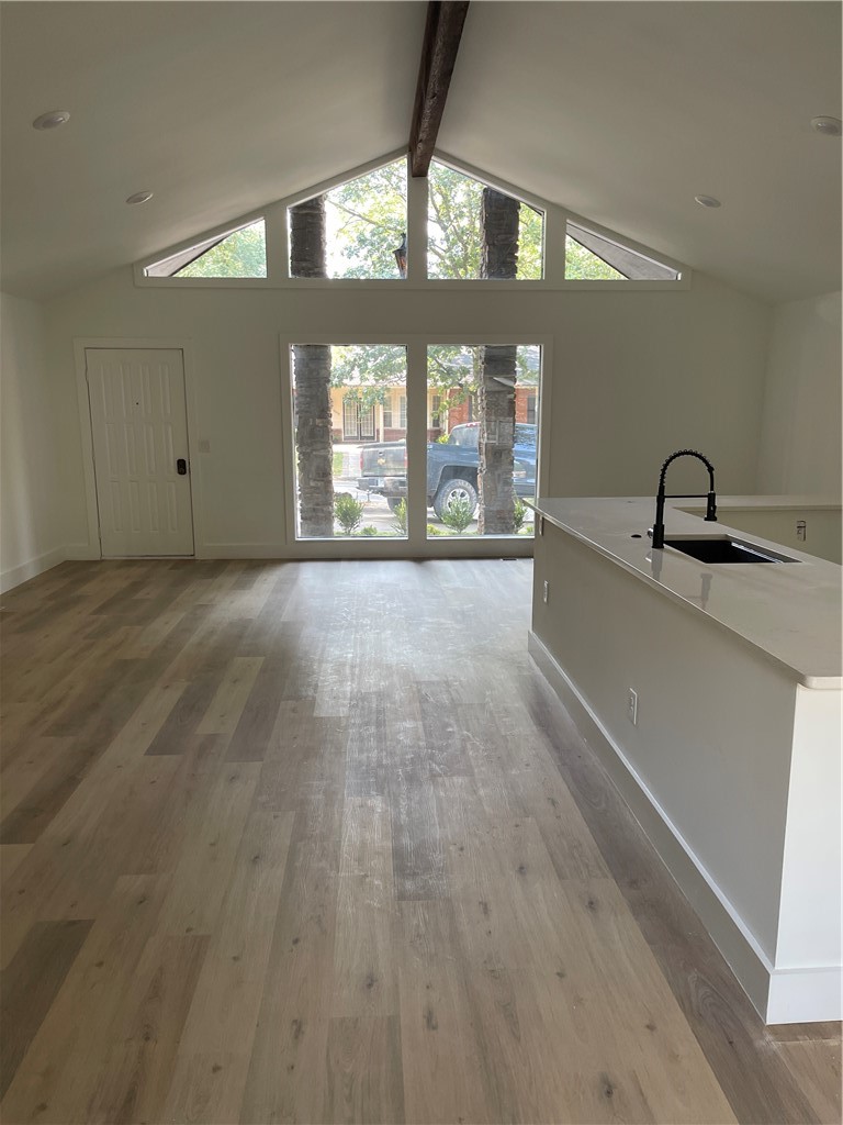 2605 W Magnolia Street
