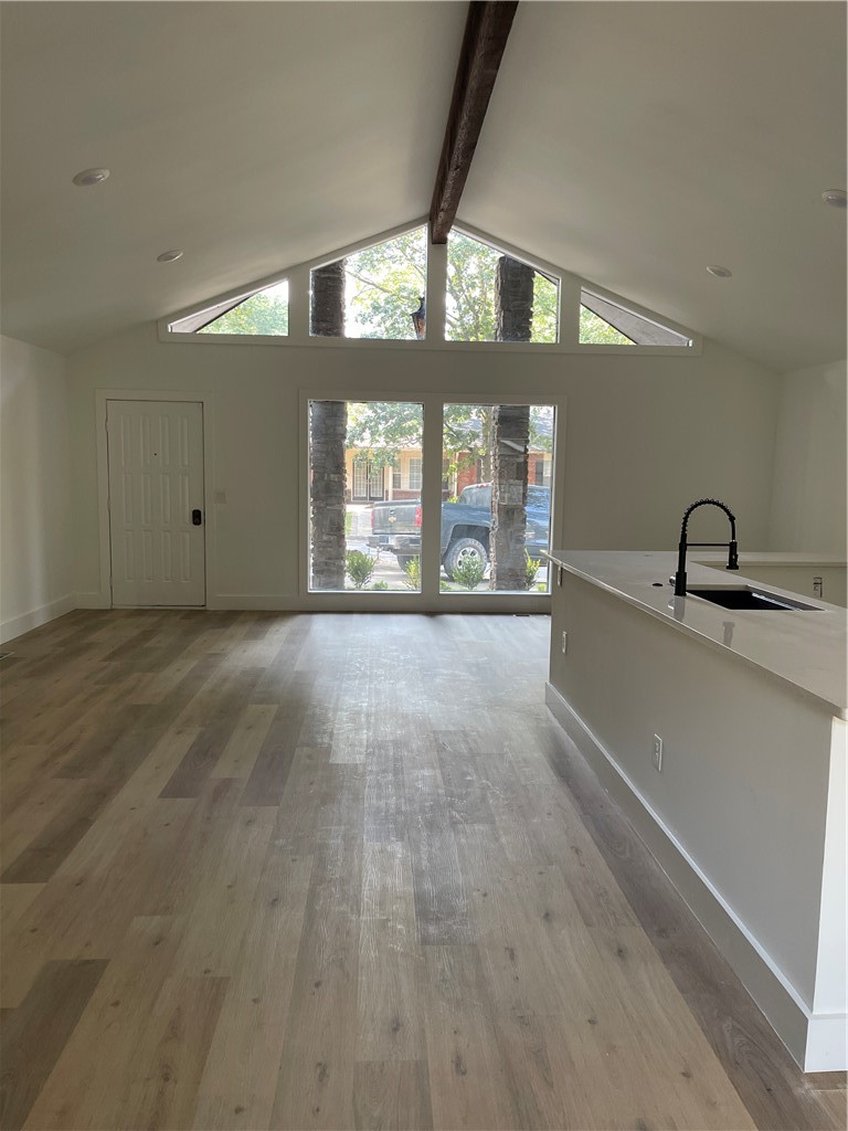 2605 W Magnolia Street