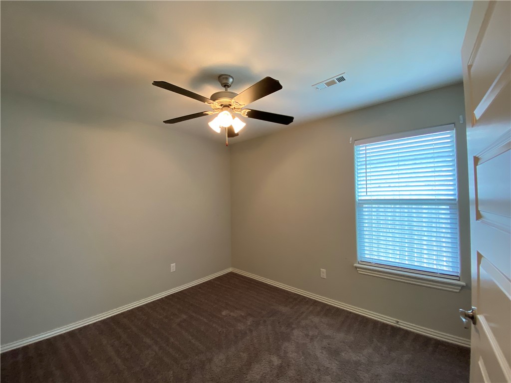 3804 SW Mistletoe Avenue