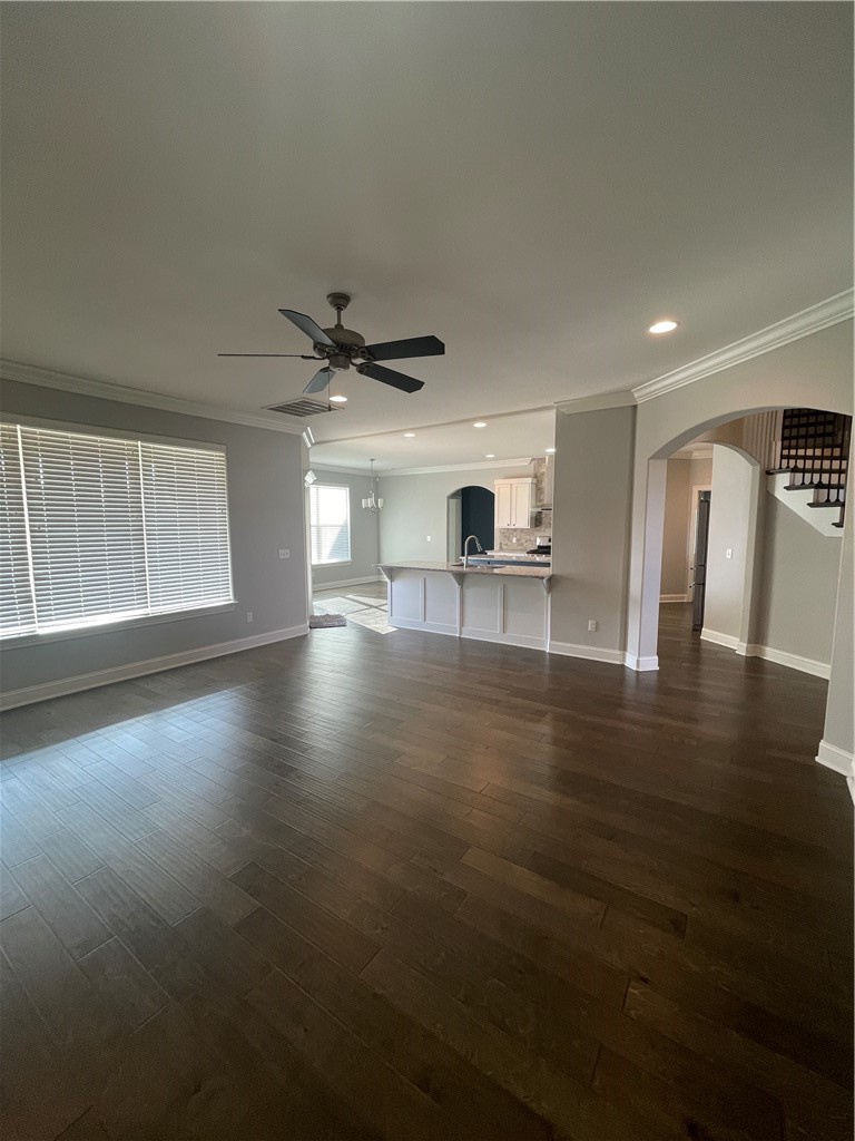 2012 W Gilligan Avenue