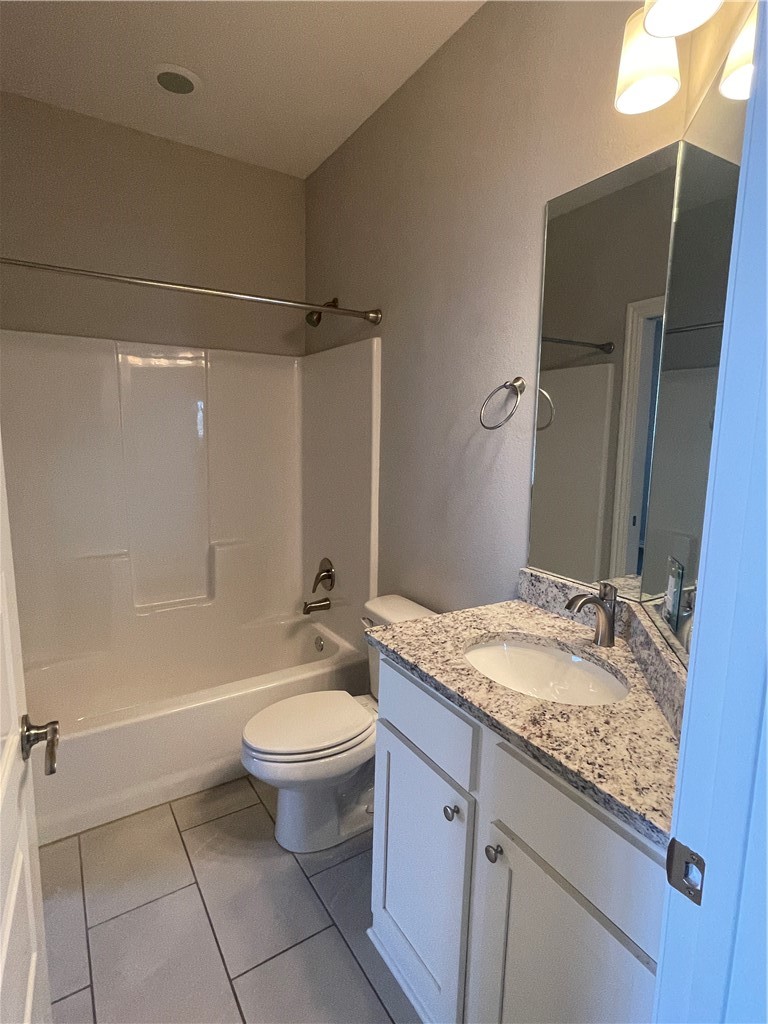 2012 W Gilligan Avenue