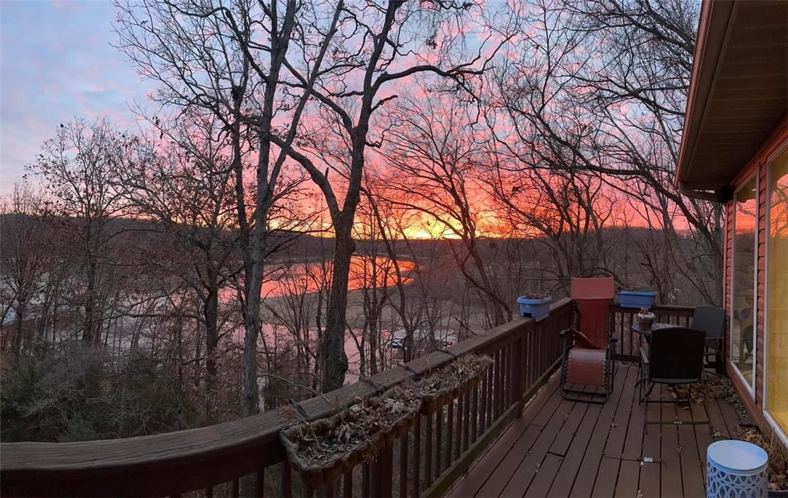 9869 South View Drive