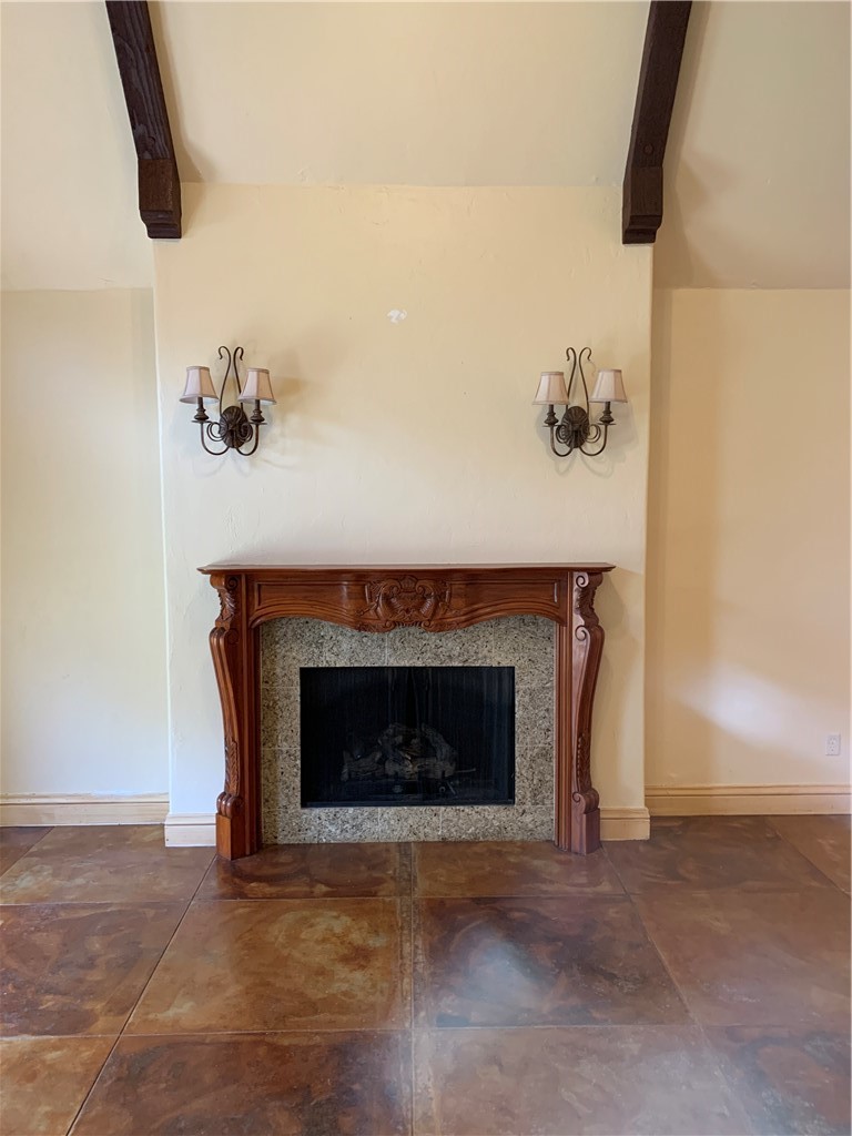 3601 SW Champagne Avenue