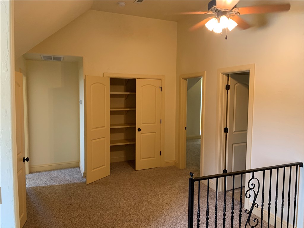 3601 SW Champagne Avenue