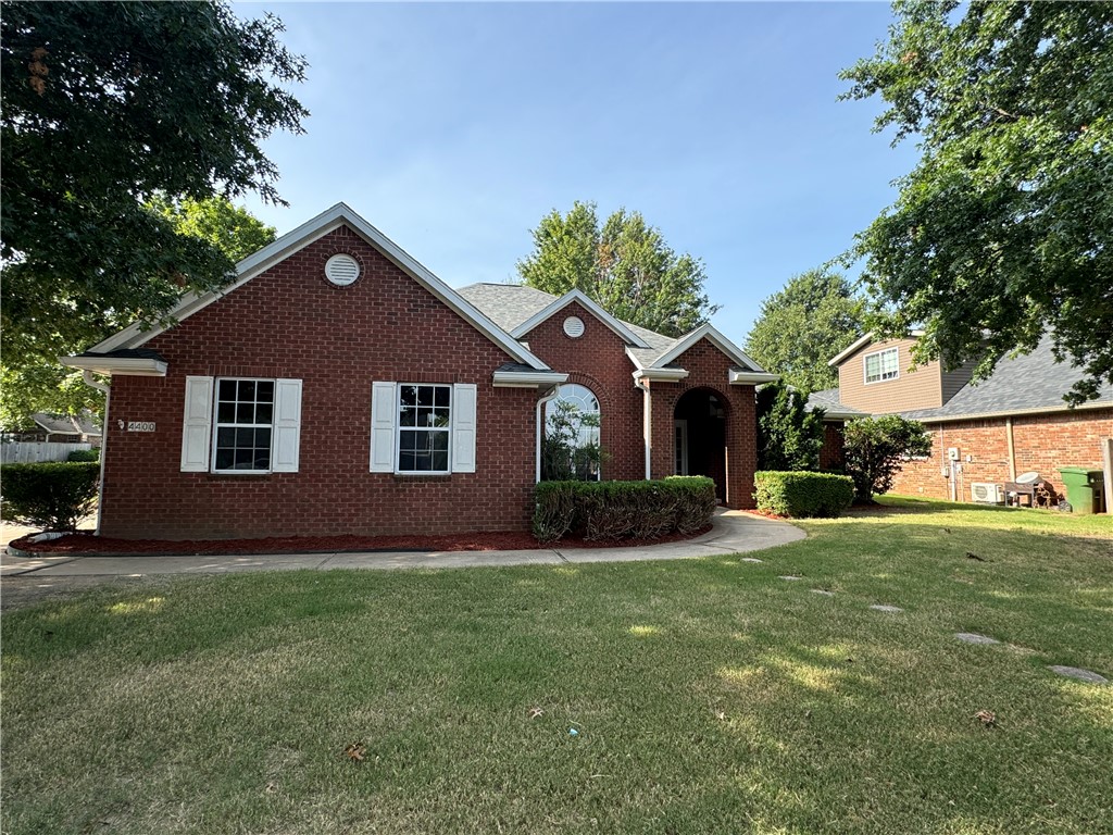 4400 W Worthington Drive