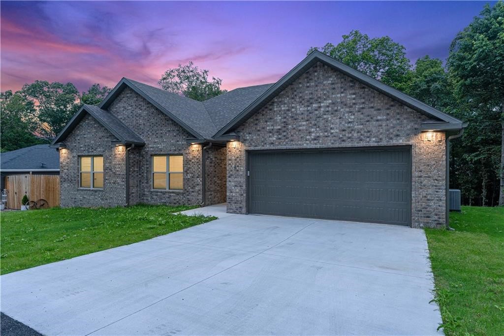 4 Eddleston Lane