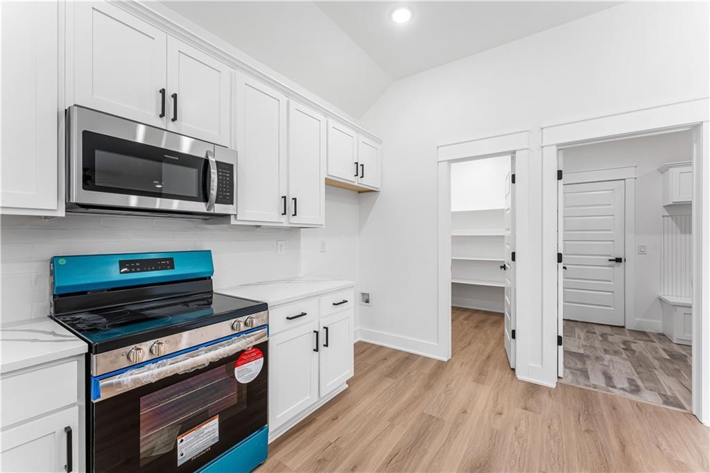 4 Eddleston Lane