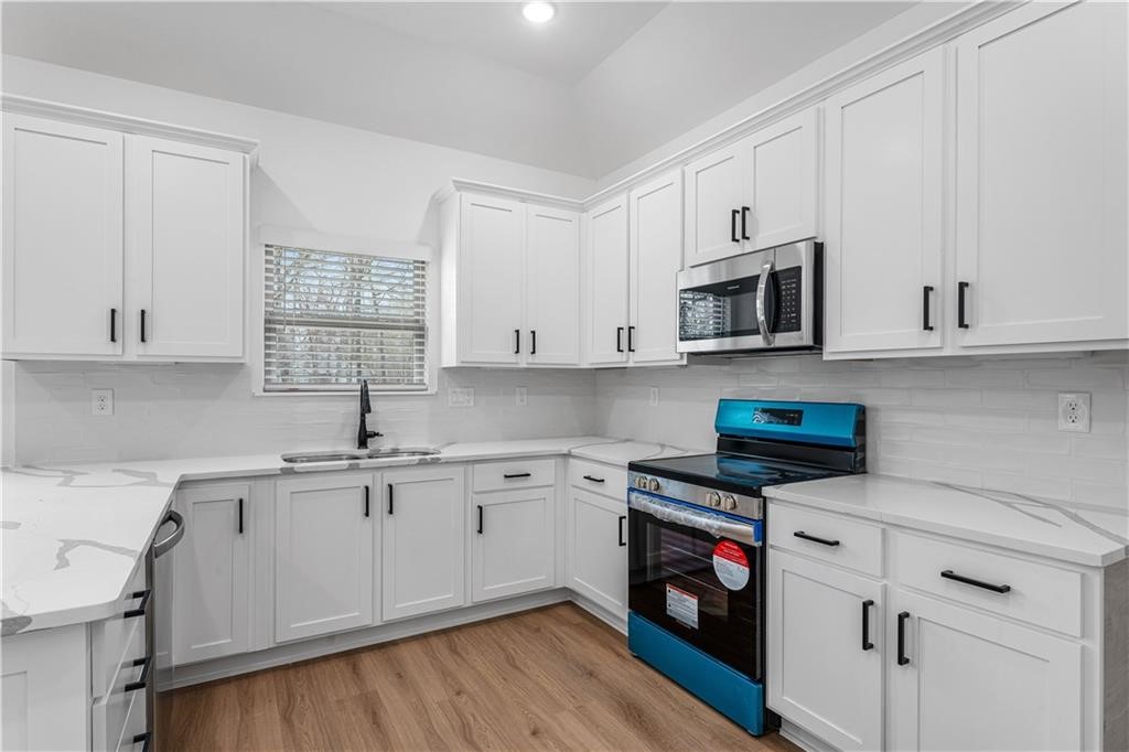 4 Eddleston Lane
