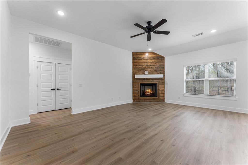 4 Eddleston Lane