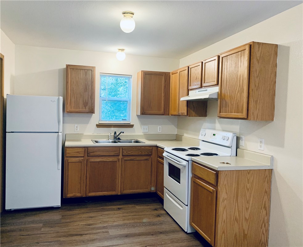 1635 W Neptune Street 4