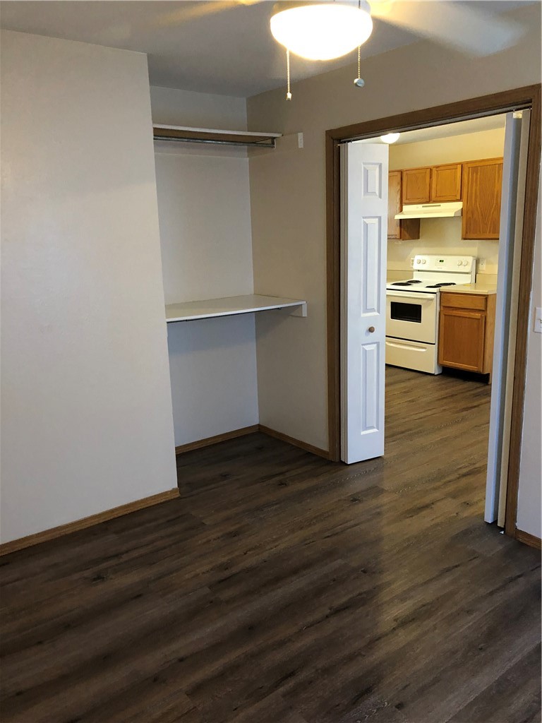 1635 W Neptune Street 4