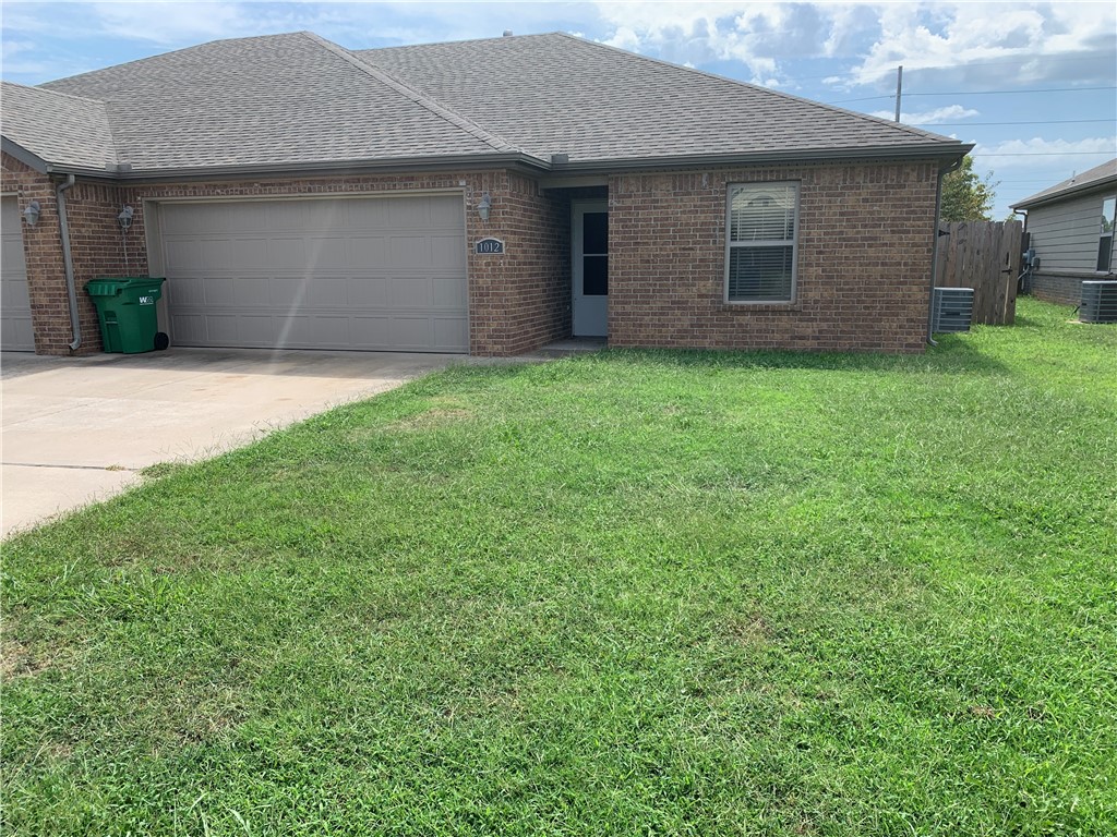 1012 Kensington Drive